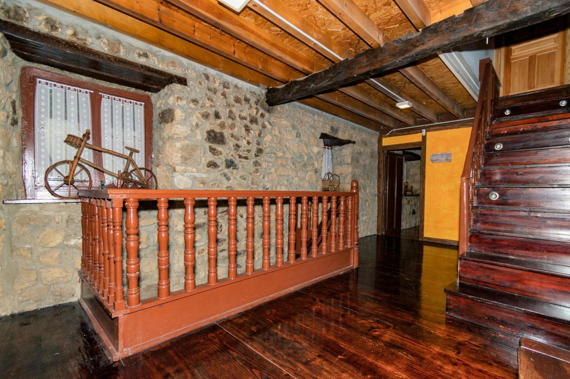 Albergue Santa Marina Buelna Exteriör bild
