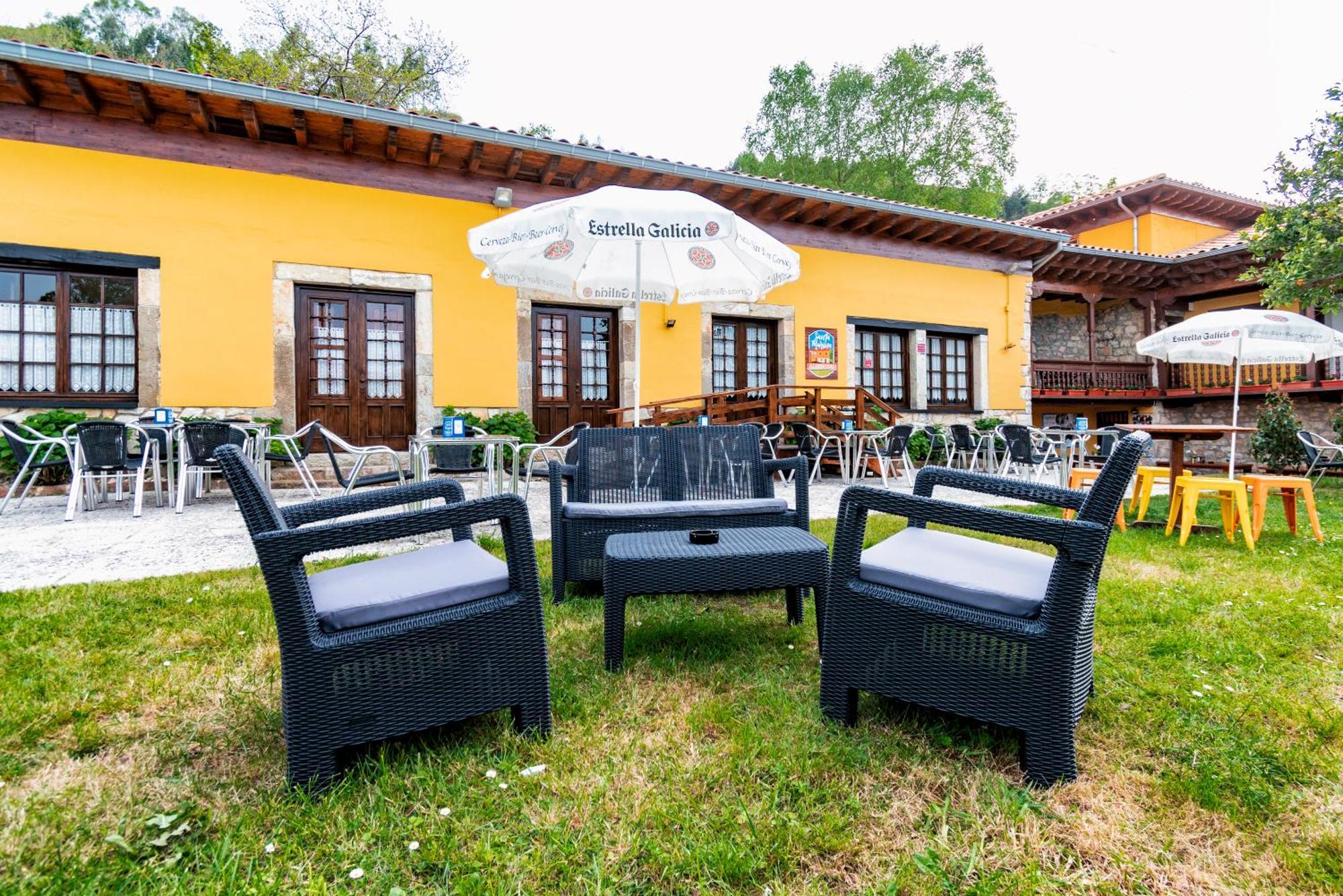 Albergue Santa Marina Buelna Exteriör bild