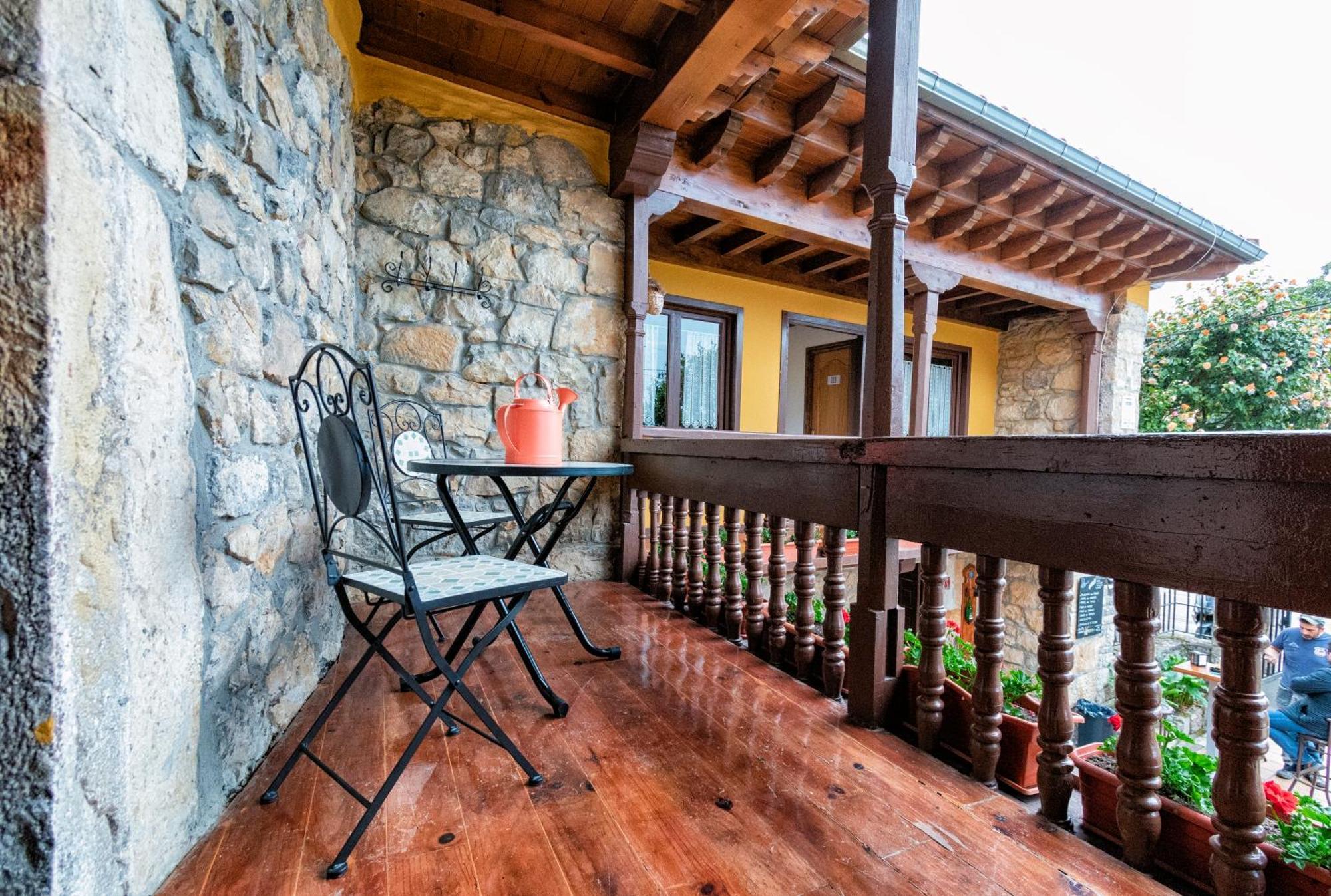 Albergue Santa Marina Buelna Exteriör bild