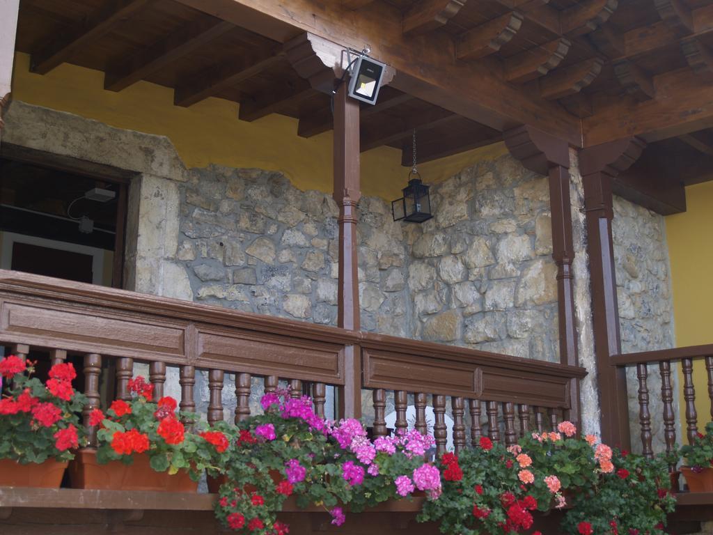 Albergue Santa Marina Buelna Exteriör bild